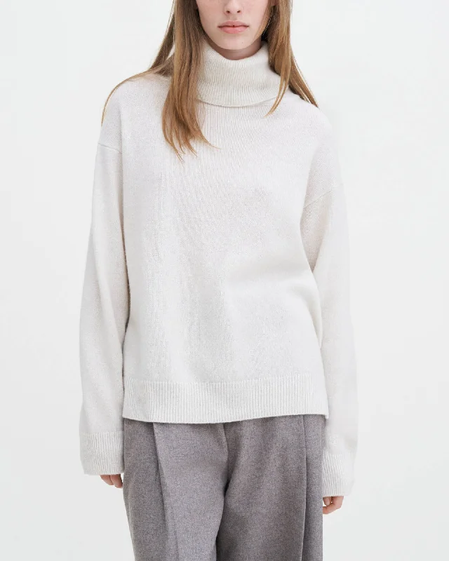 Relaxed Turtleneck Sweater