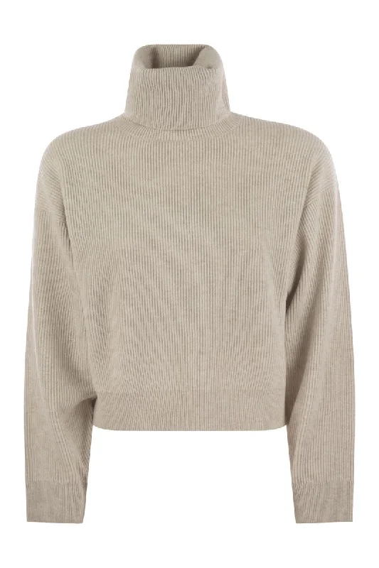 BRUNELLO CUCINELLI Luxurious Turtleneck Sweater with Silk and Cashmere