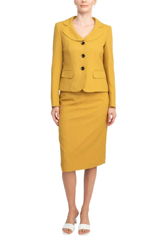 Le Suit Notched Collar 3 Button Flap Pocket Square Texture Jacket with Zipper Back Skimmer Skirt  (Two Piece)